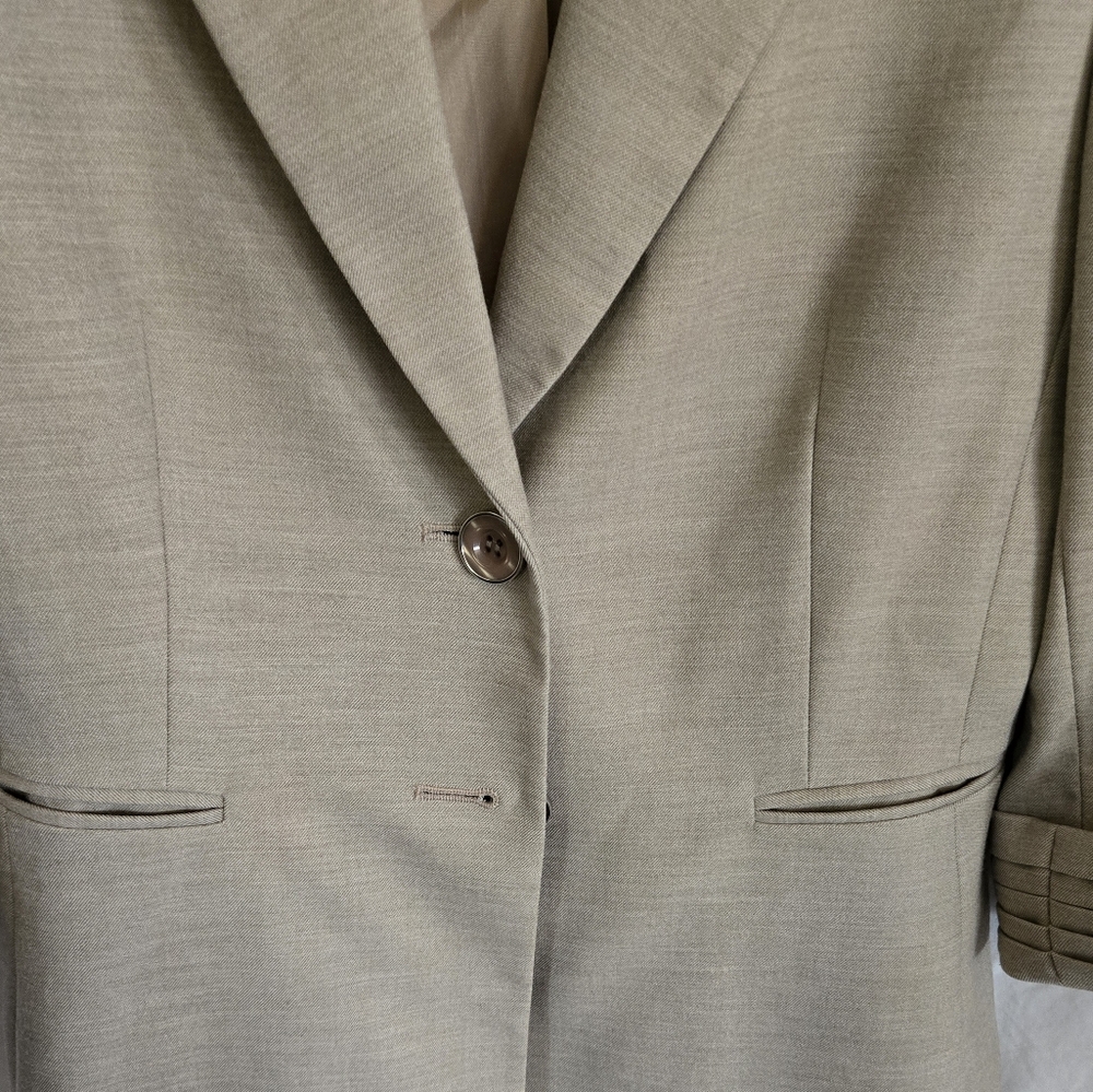 Women's Tan Blazer